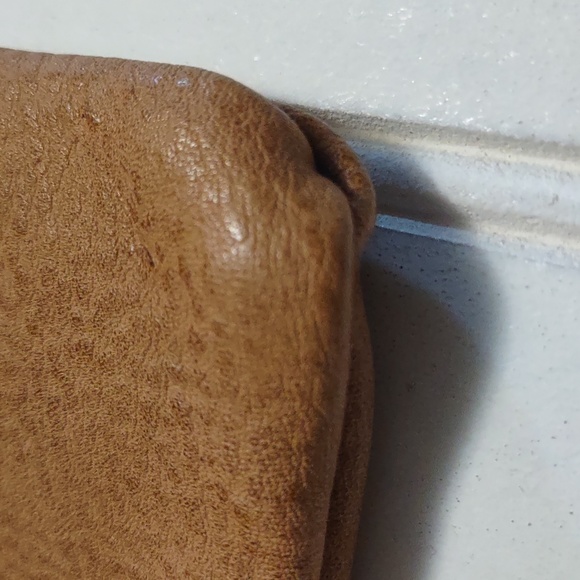 Steve Madden Tan Small Zip Up Make Up Holder Travel Size 5H X 7L - Picture 4 of 7